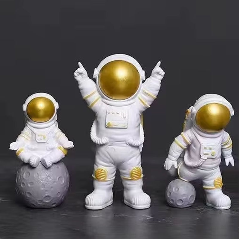 4 Pcs Astronaut Figure Statue Figurine Spaceman Sculpture Educational Toy Desktop Home Decoration Astronaut Model for Kids Gift