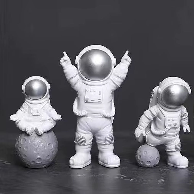 4 Pcs Astronaut Figure Statue Figurine Spaceman Sculpture Educational Toy Desktop Home Decoration Astronaut Model for Kids Gift